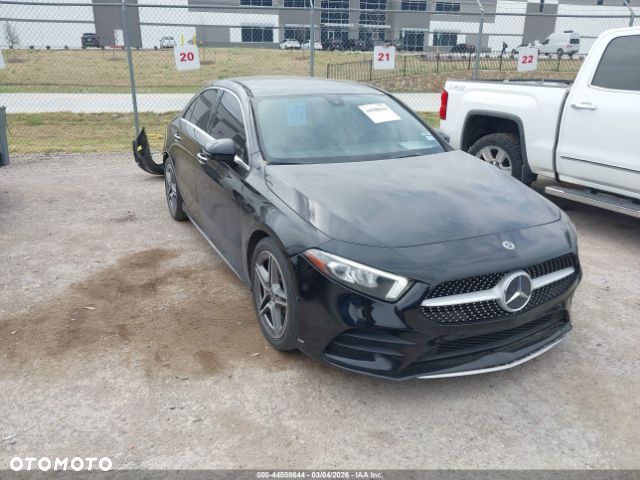 Mercedes-Benz Klasa A 220 4-Matic AMG Line 7G-DCT - 1