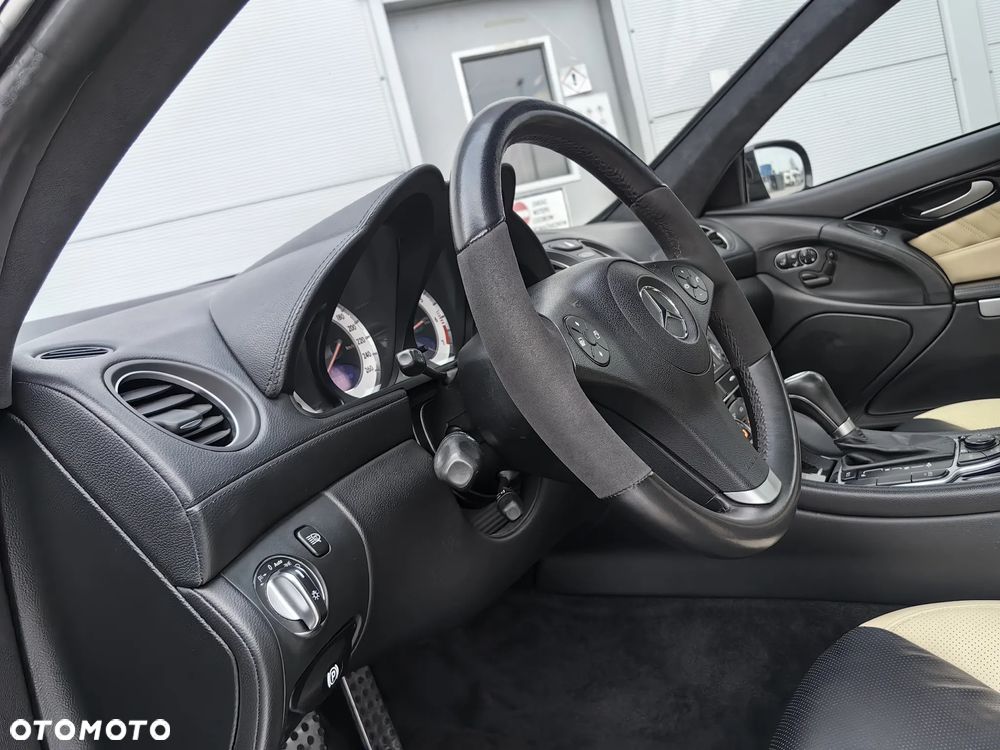 Mercedes-Benz SL - 11