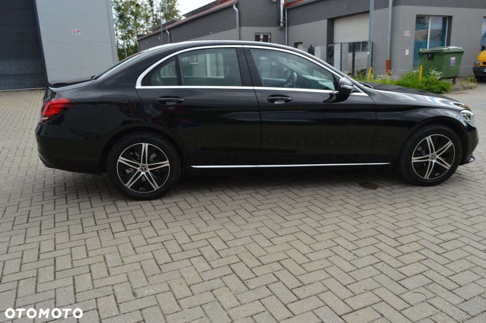 Mercedes-Benz Klasa C 160 9G-TRONIC - 13