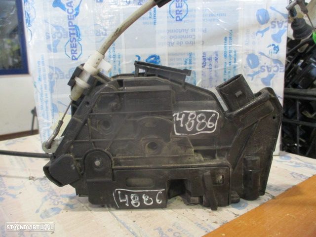 Fecho 5N1837016F SEAT IBIZA 6J 2014 1.2TDI 75CV 3P PRETO F DRT 6 PINOS - 3