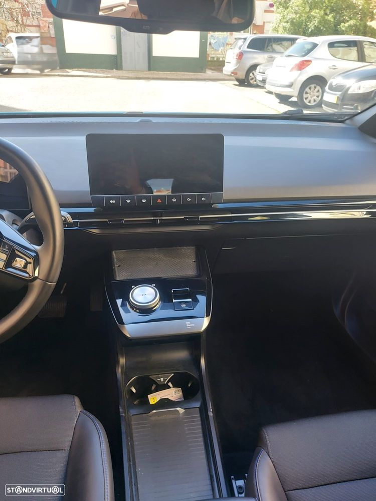 MG MG4 4 Luxury 64 kWh - 6