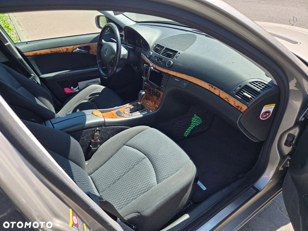 Mercedes-Benz Klasa E 200 Kompressor Automatik Elegance - 9
