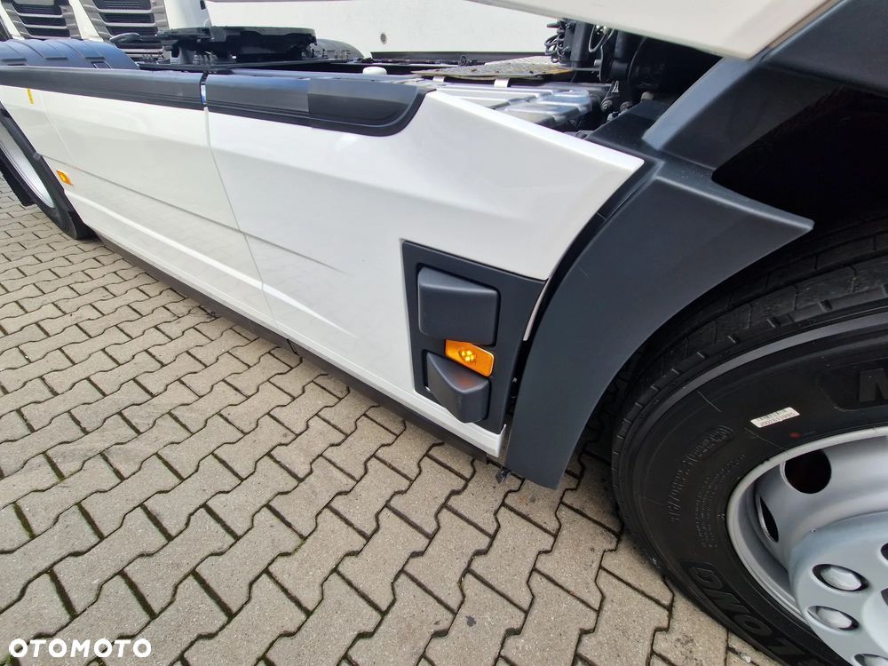 Volvo FH500 I-PARK COOL OSŁONY MIĘDZYOSIOWE - 17