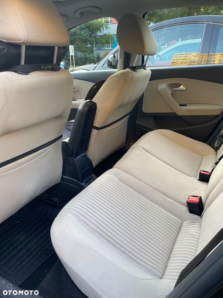 Volkswagen Polo 1.2 TSI Comfortline DSG - 25
