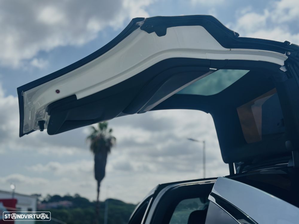 Tesla Model X 100D — fotografia 20