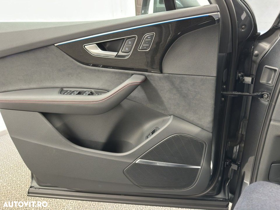 Audi Q7 - 7