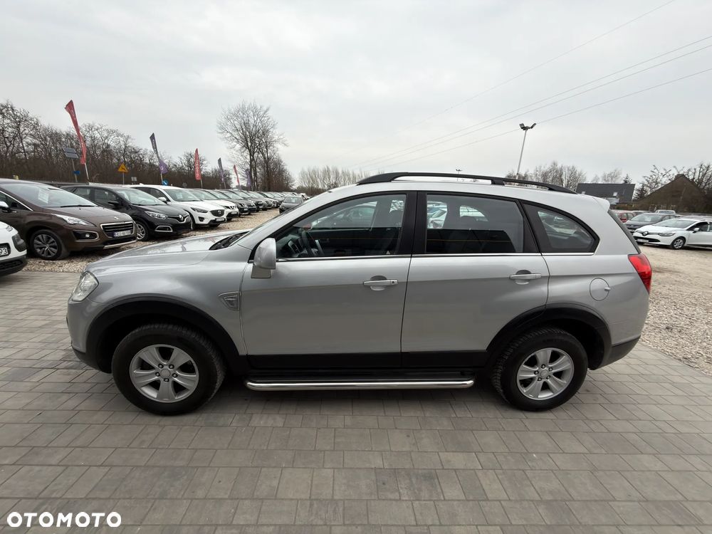 Chevrolet Captiva 2.4 2WD 7 Sitzer LS - 12