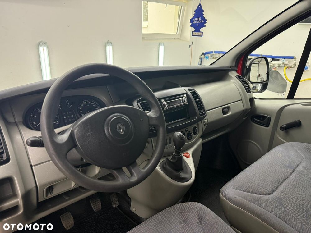 Renault Trafic - 13