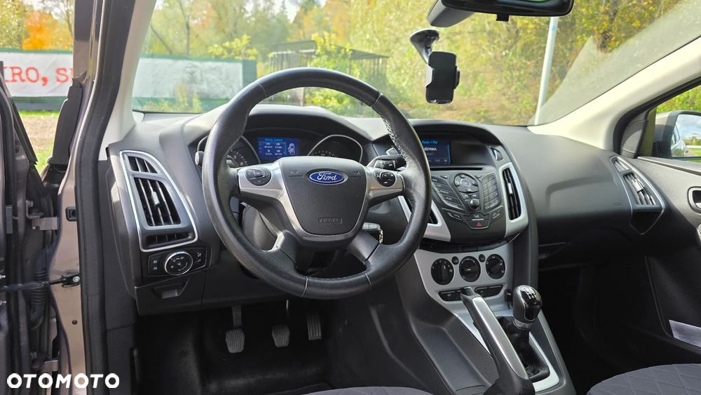 Ford Focus 1.0 EcoBoost Start-Stopp-System Champions Edition - 17