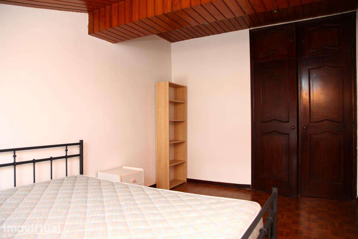 Quarto - localizado em Olivais Coimbra - Grande imagem: 3/42