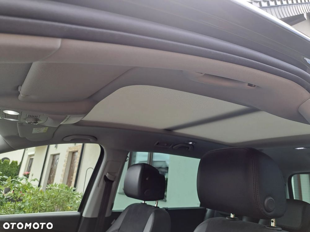 Volkswagen Sharan - 21