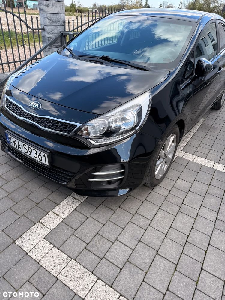 Kia Rio - 8