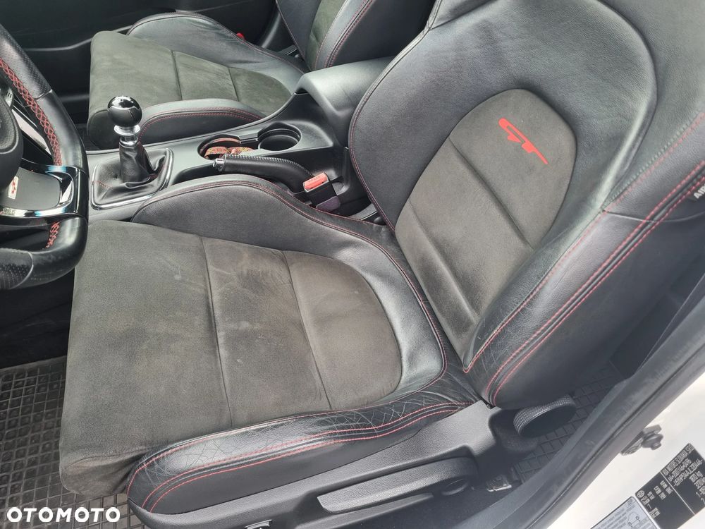Kia Ceed 1.6 T-GDI GT-Track - 17
