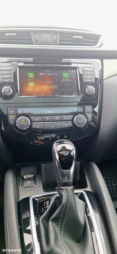 Nissan Qashqai 1.3 DIG-T DCT N-CONNECTA - 20