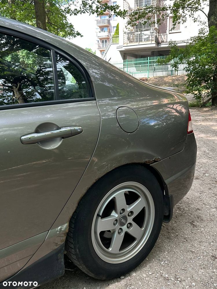 Honda Civic 1.8 Executive - 15
