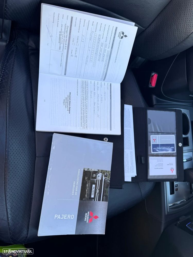 Mitsubishi Pajero 3.2 DI-D Auto Instyle - 16