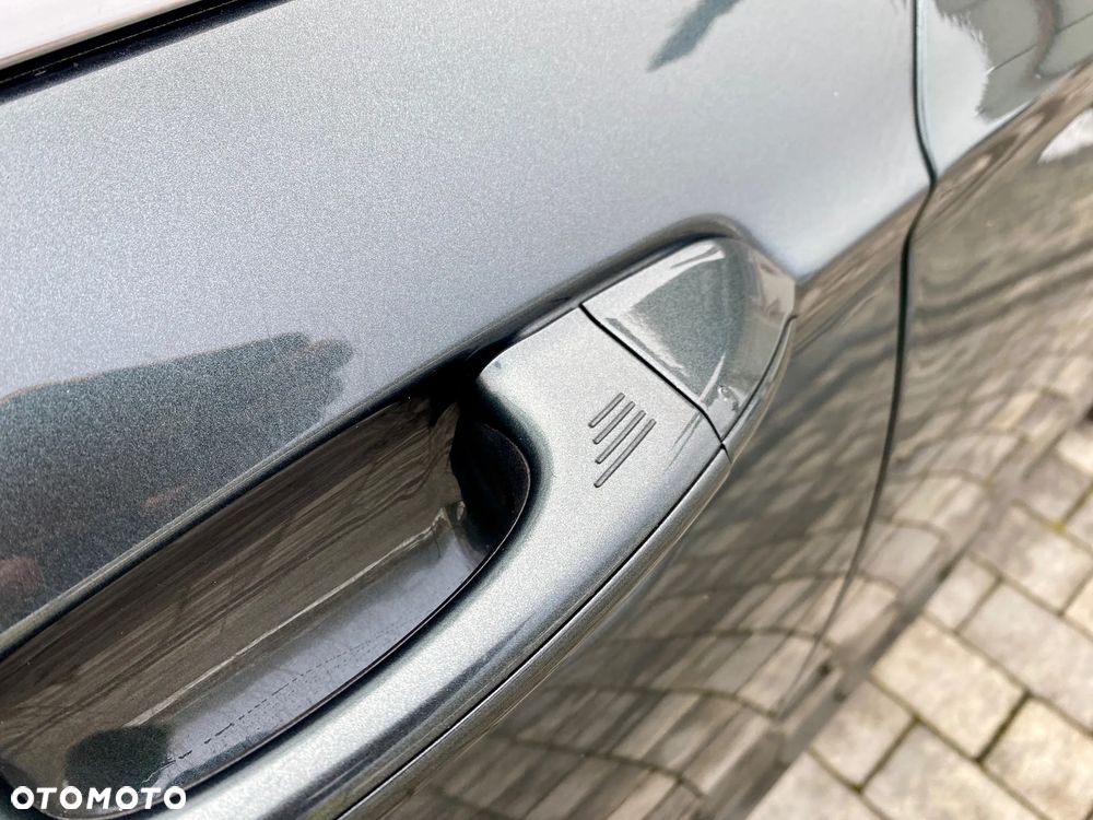 Ford Mondeo 2.0 TDCi Start-Stopp Titanium - 17