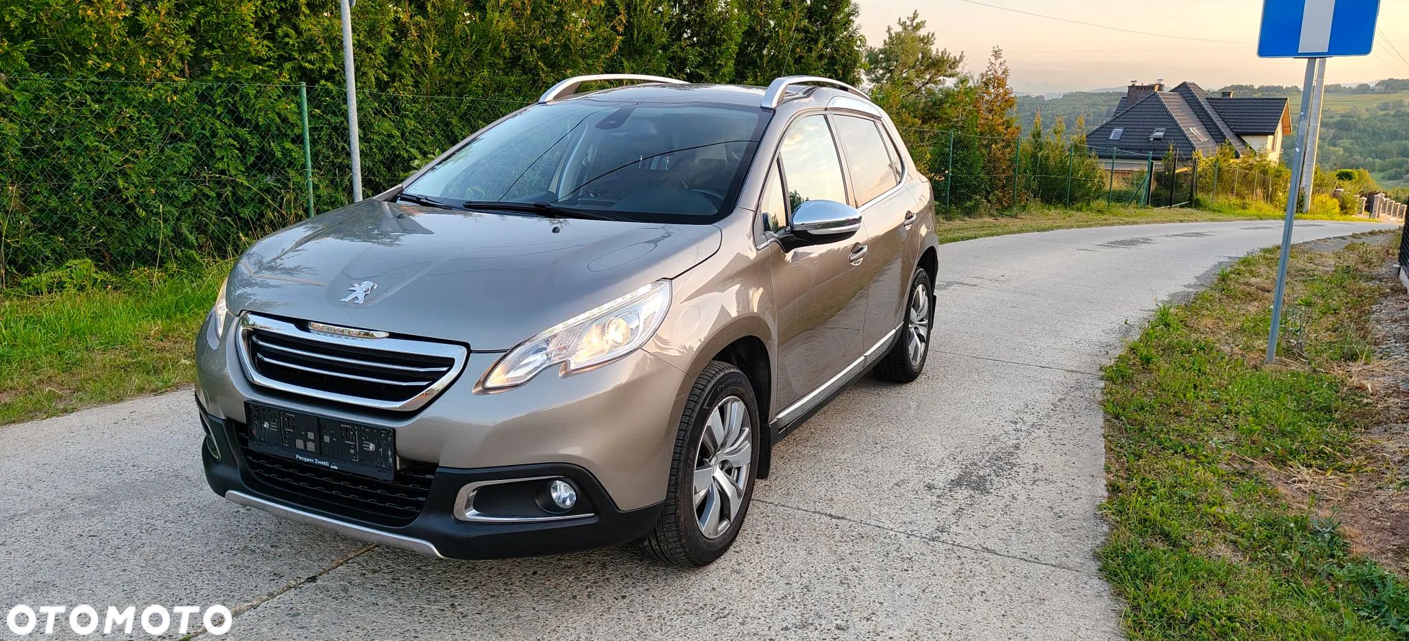 Peugeot 2008 1.6 e-HDi Allure S&S - 1