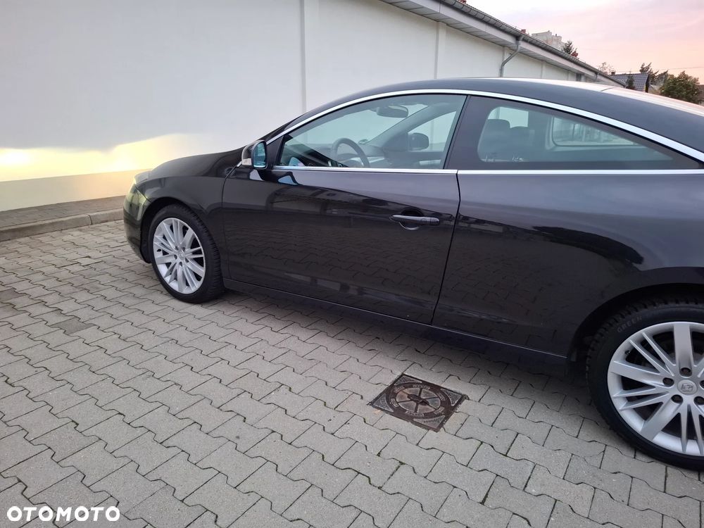 Renault Laguna dCi 180 FAP GT - 15
