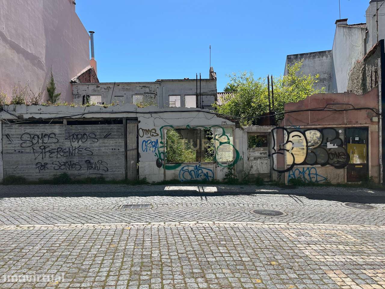 Terreno para construção de edifício - Grande imagem: 2/9