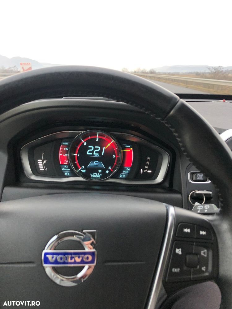 Volvo XC 60 D5 AWD Summum - 27