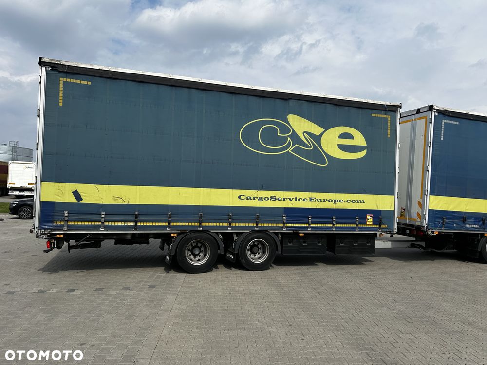 Mercedes-Benz Actros - 9