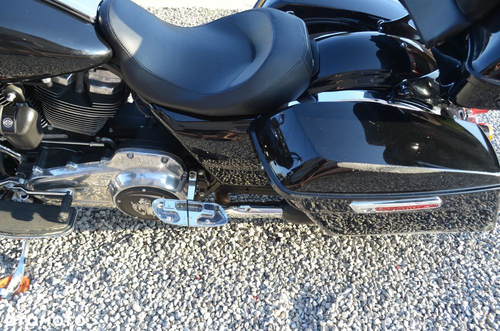 Harley-Davidson FLH Electra Glide - 14