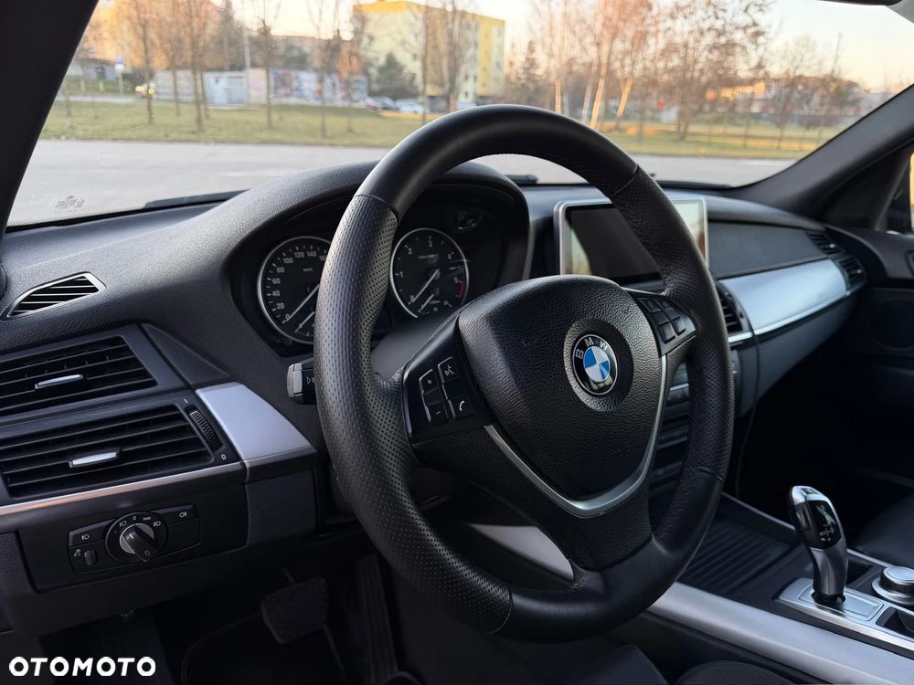 BMW X5 xDrive30d - 17