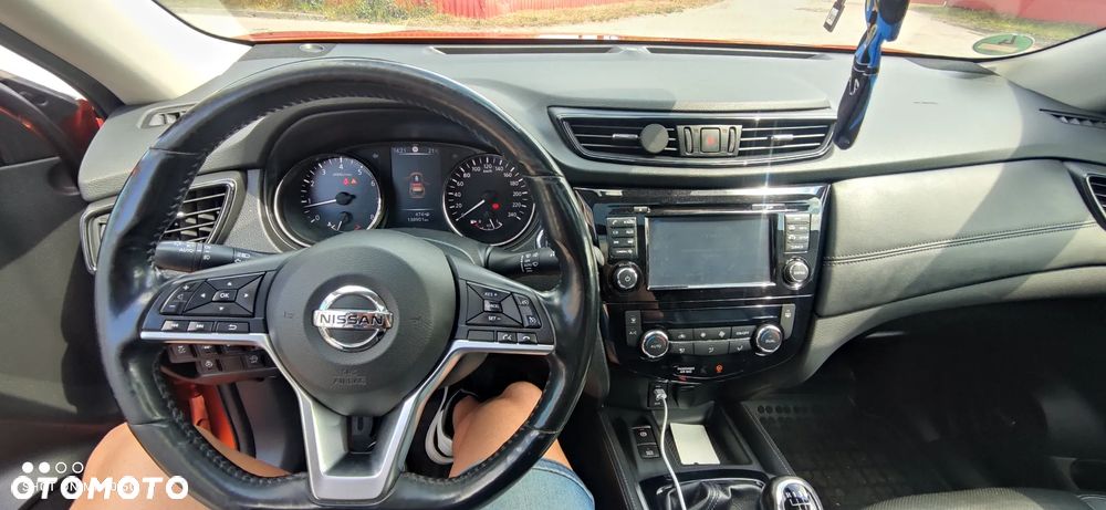 Nissan X-Trail 1.6 DIG-T Tekna 2WD - 11