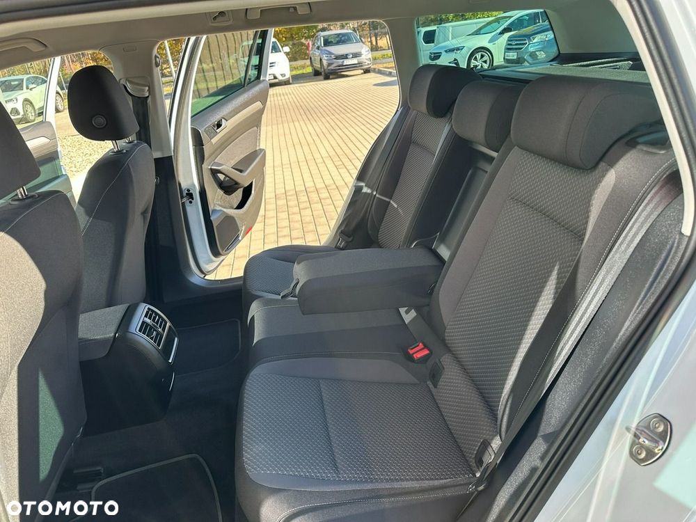 Volkswagen Passat Variant 2.0 TDI EVO Business DSG - 13