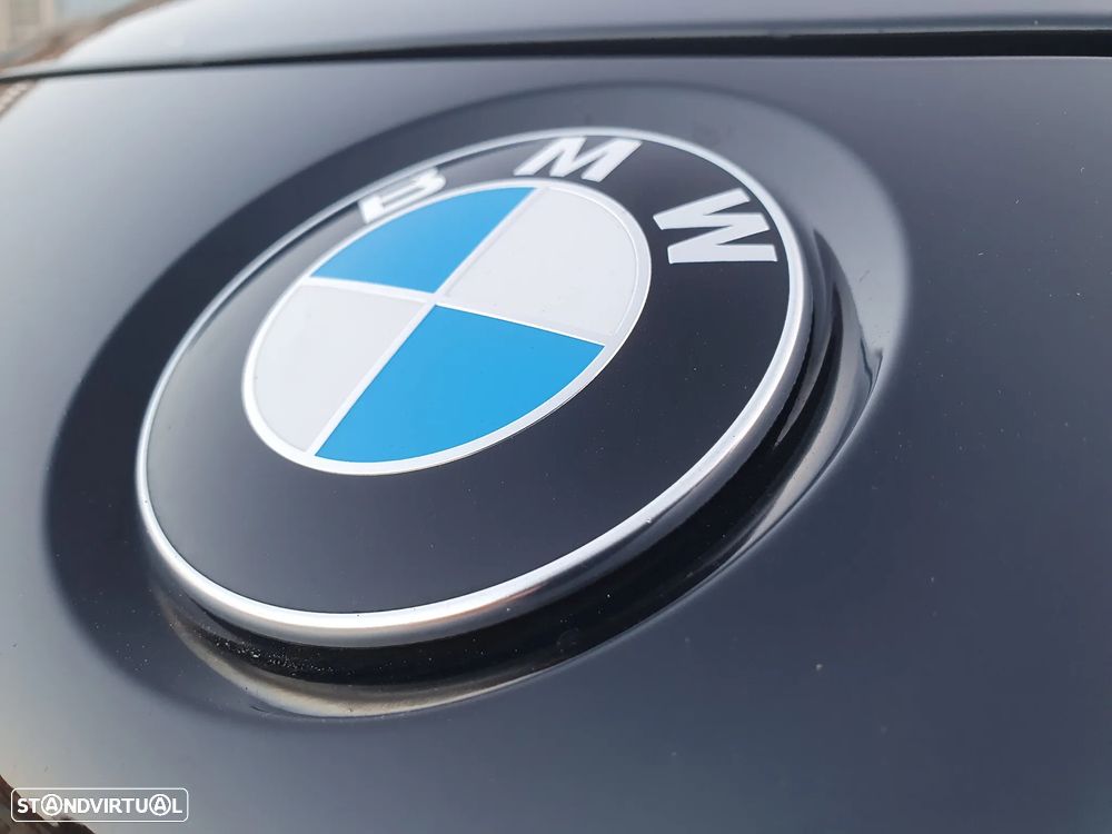 BMW 320 d EfficientDynamics Line Sport - 59