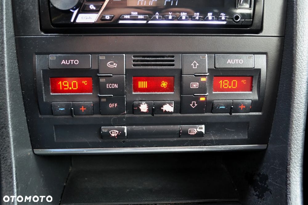 Audi A4 Limousine - 21