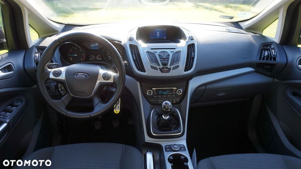 Ford Grand C-MAX - 10