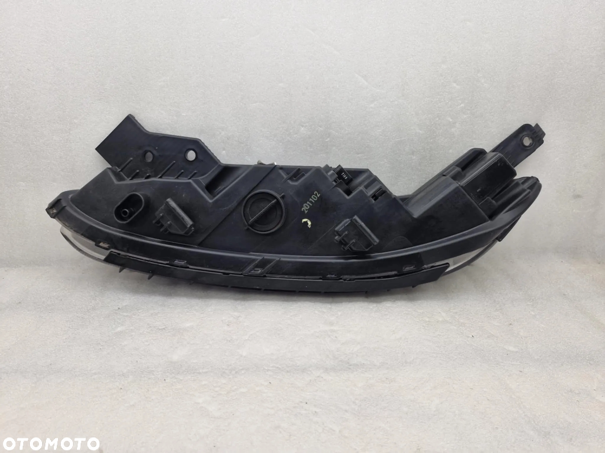 HYUNDAI KONA LIFT HALOGEN DRL LED 6 PIN PRAWY PRZÓD 92208-J9600 - 6
