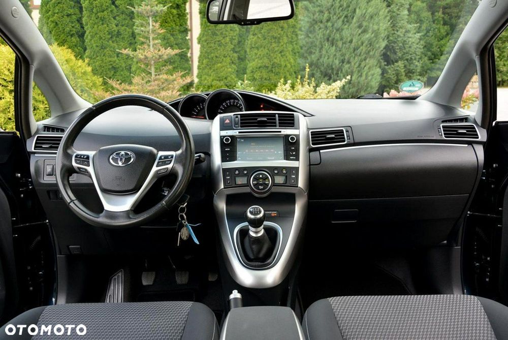 Toyota Verso 1.8 5-Sitzer Executive - 25