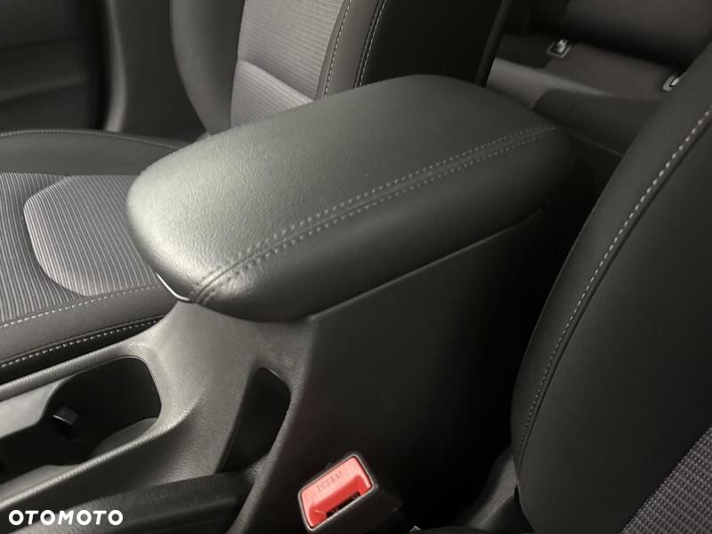 Hyundai i30 1.5 DPI Modern - 18