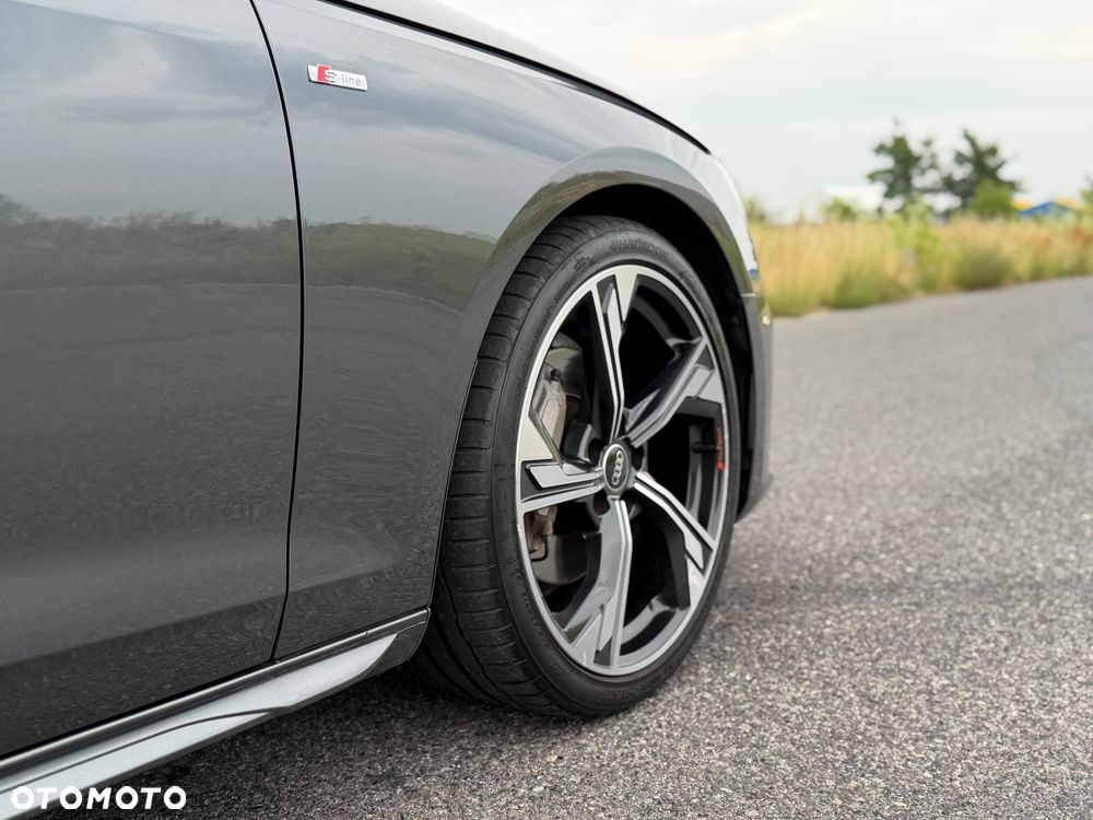 Audi A4 Avant 40 TDI mHEV S Line S tronic - 15