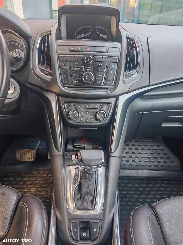 Opel Zafira Tourer 2.0 CDTI Automatik Style - 34