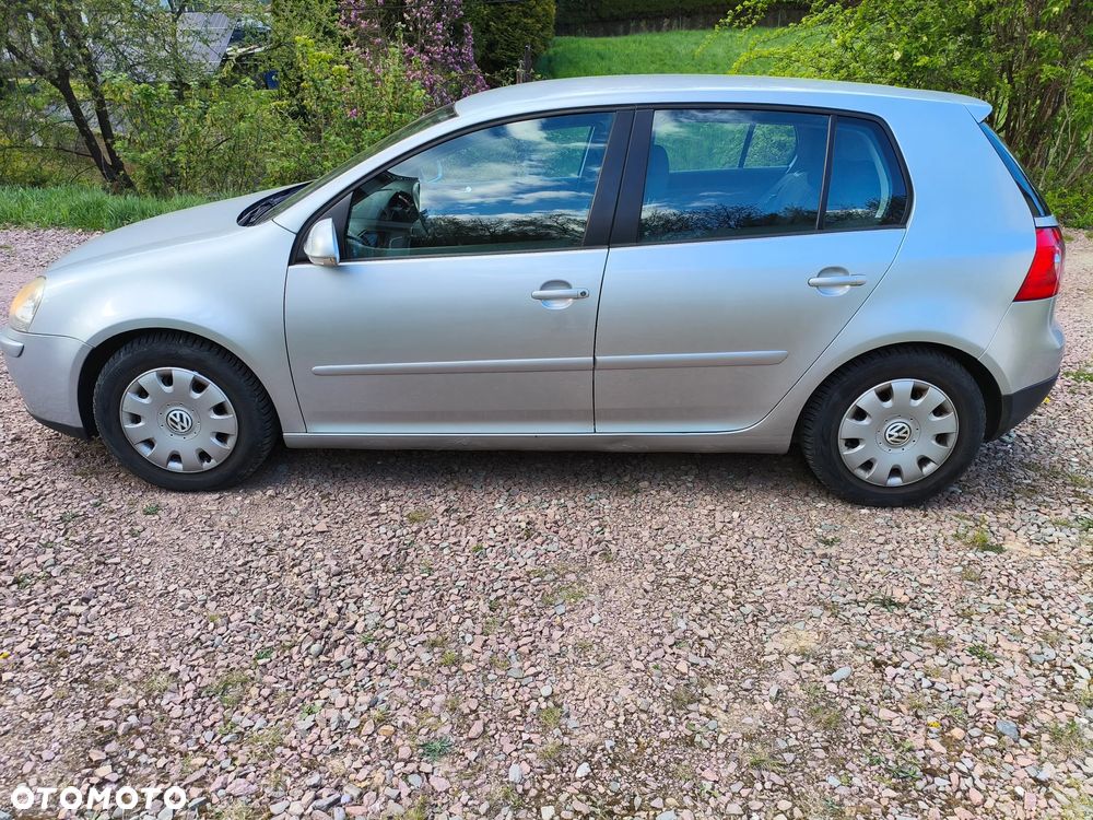 Volkswagen Golf 1.6 Comfortline - 4