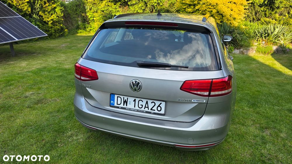 Volkswagen Passat - 15