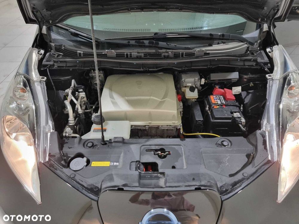 Nissan Leaf - 12