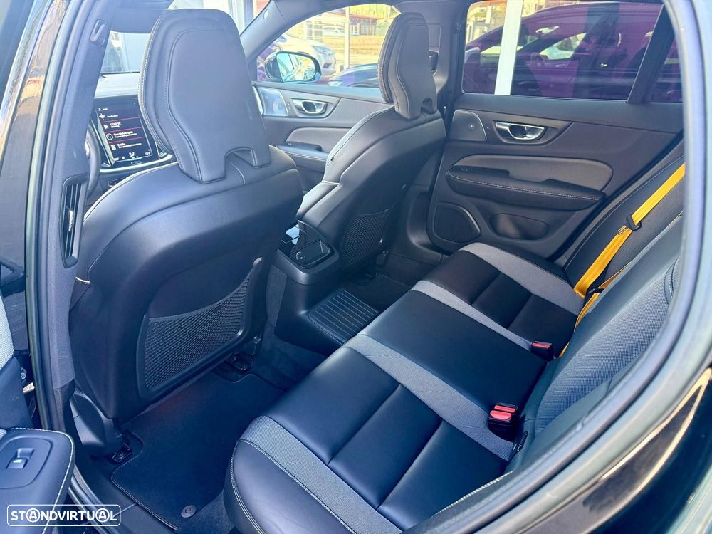 Volvo V60 2.0 T8 AWD TE Polestar Engineered - 11