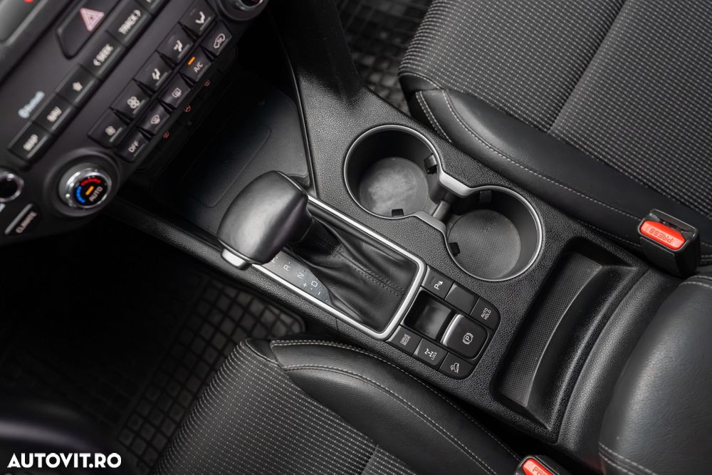 Kia Sportage - 16
