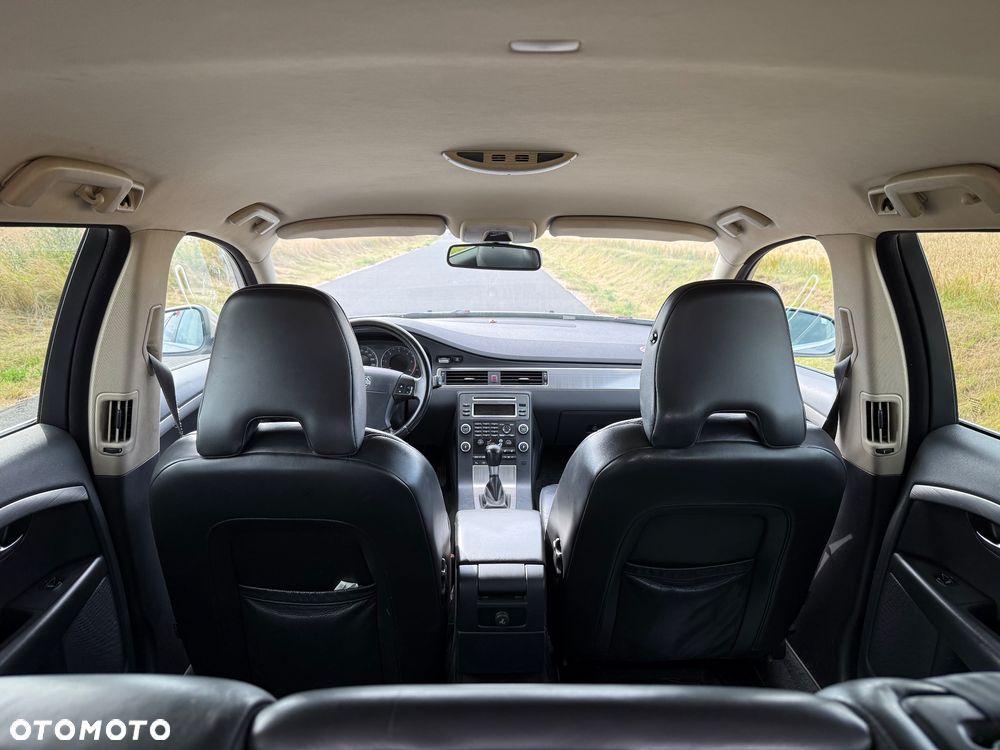Volvo V70 2.0D Summum - 37