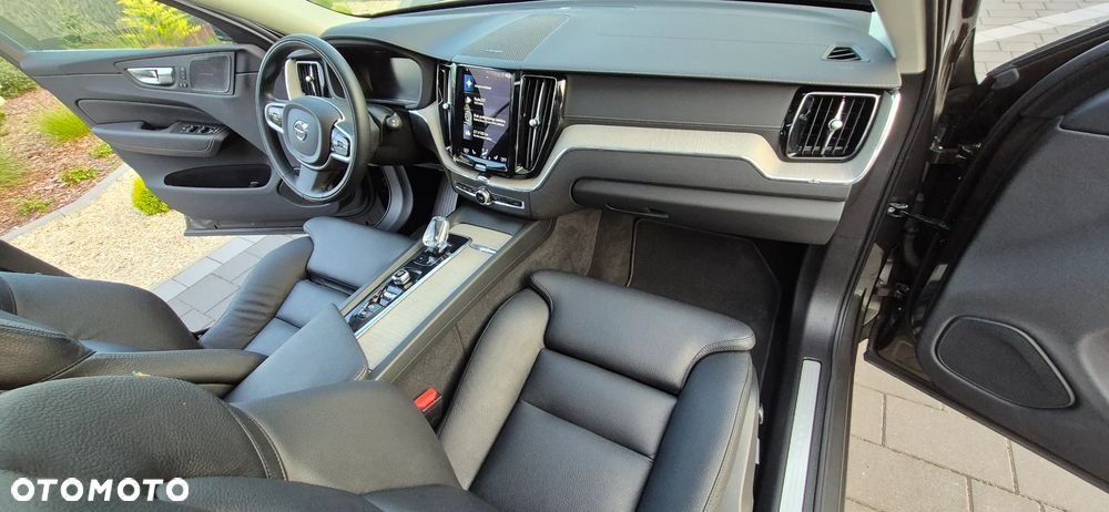 Volvo XC 60 B5 B AWD Inscription - 23