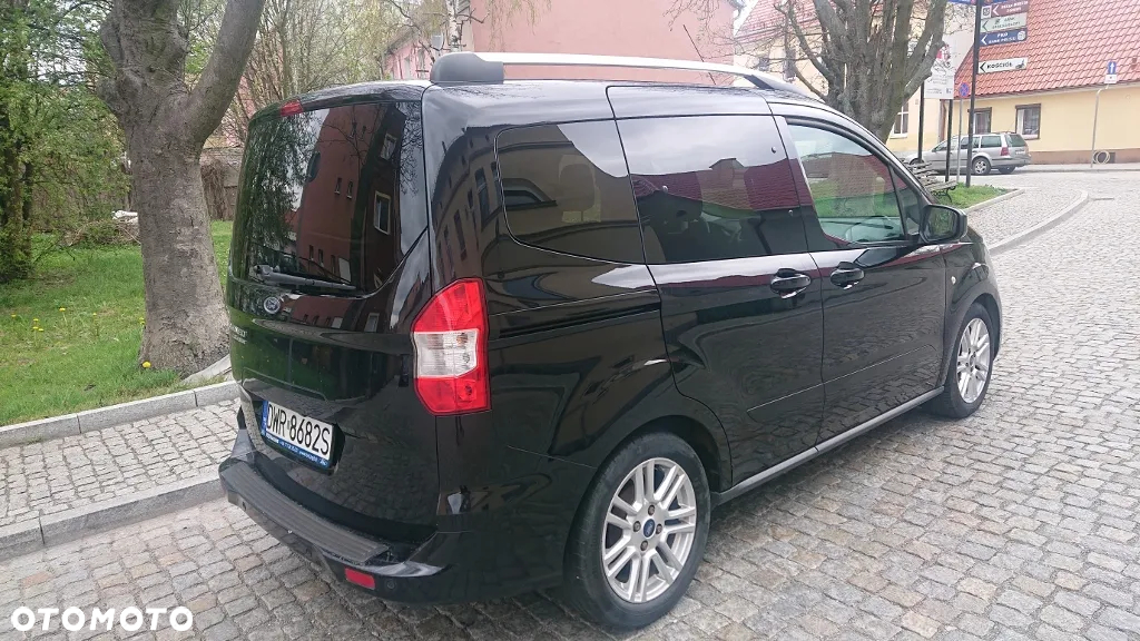 Ford Tourneo Courier 1.0 EcoBoost Titanium - 6