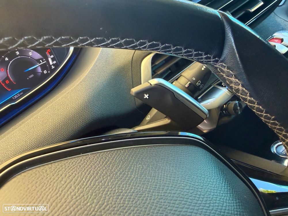 Peugeot 5008 1.5 BlueHDi Allure Pack EAT8 - 36