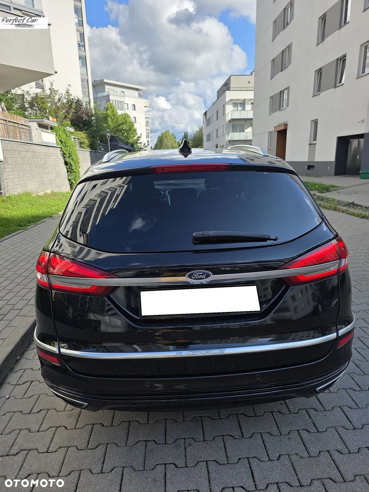 Ford Mondeo SW 2.0 Hybrid Vignale - 32