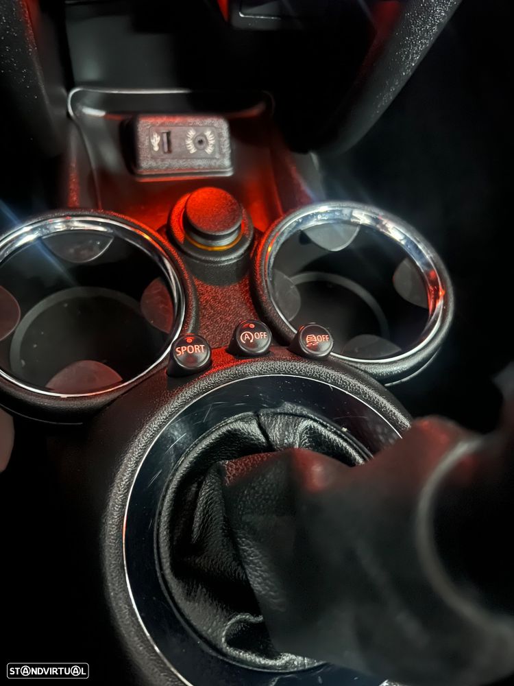 MINI Clubman Cooper D Hampton - 18