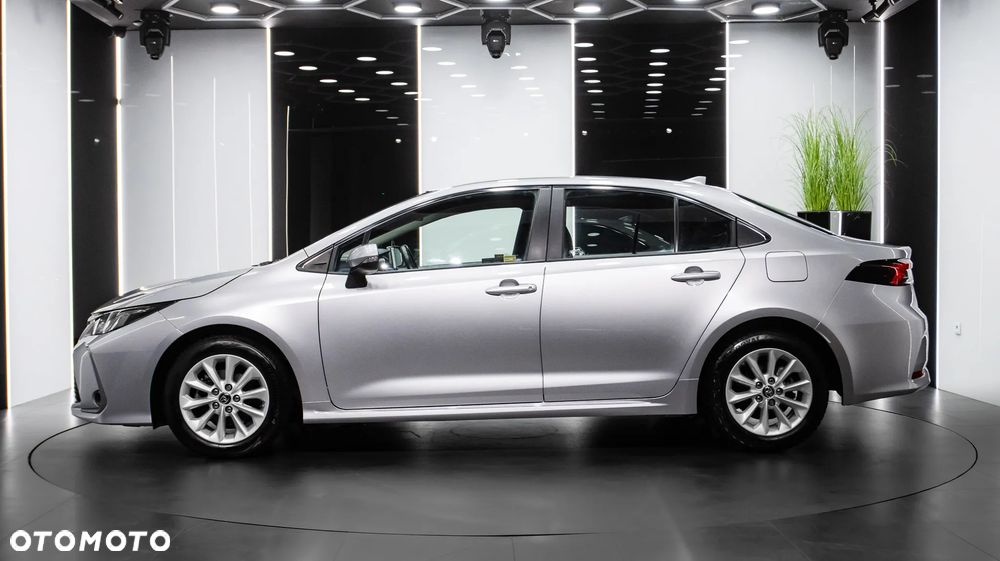 Toyota Corolla - 4